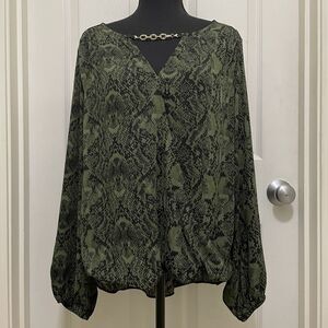 INC International Concepts Snakeskin Top Green Chiffon Blouse Gold Chain Large